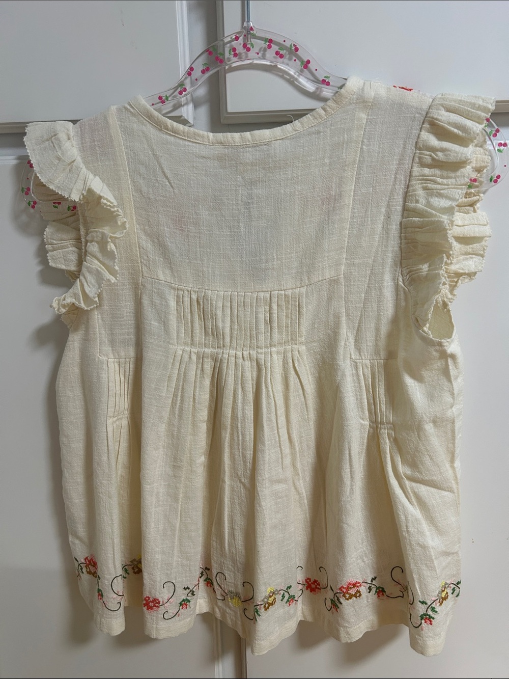 Jennifer & Grace Cream Embroidered Flutter-Sleeve Blouse - Picture 5 of 6